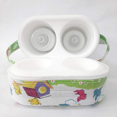 Mini-Hearts Feeder Cover With Bottles