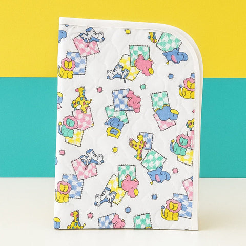 Diaper Changing Sheet - Mini - White - Giraffe